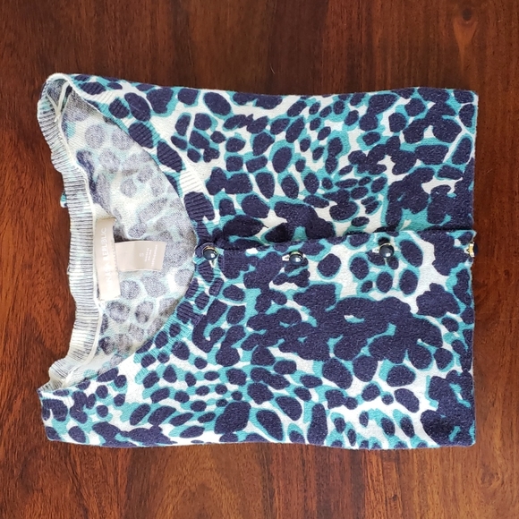 Banana Republic Sweaters - BANANA REPUBLIC Animal print cardigan